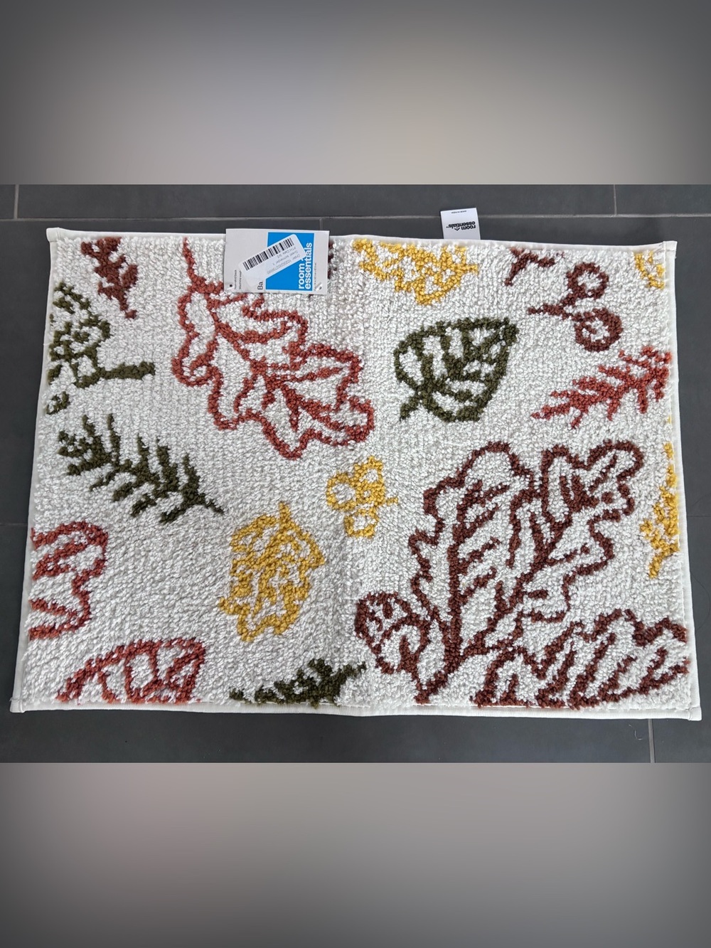 NWT Autumn Bath Rug